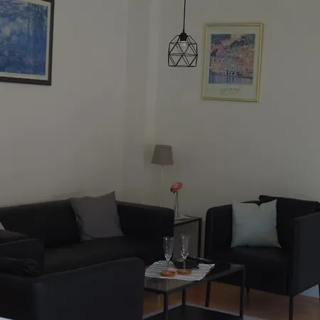 アパート Citywohnung ヴュルゼレン