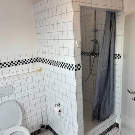 Citywohnung アパート ヴュルゼレン